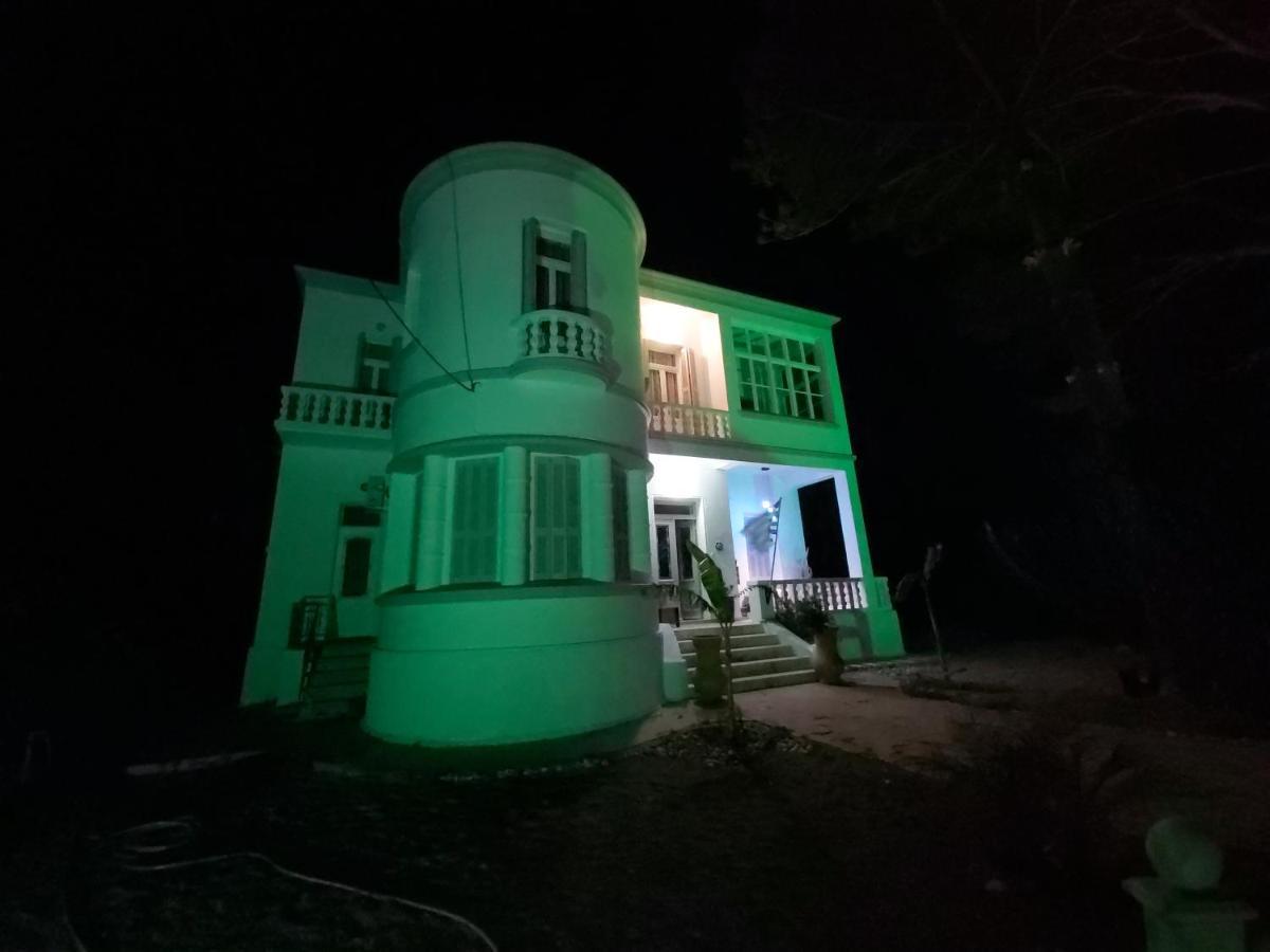 Tower traditional villa Kremastí Exteriör bild